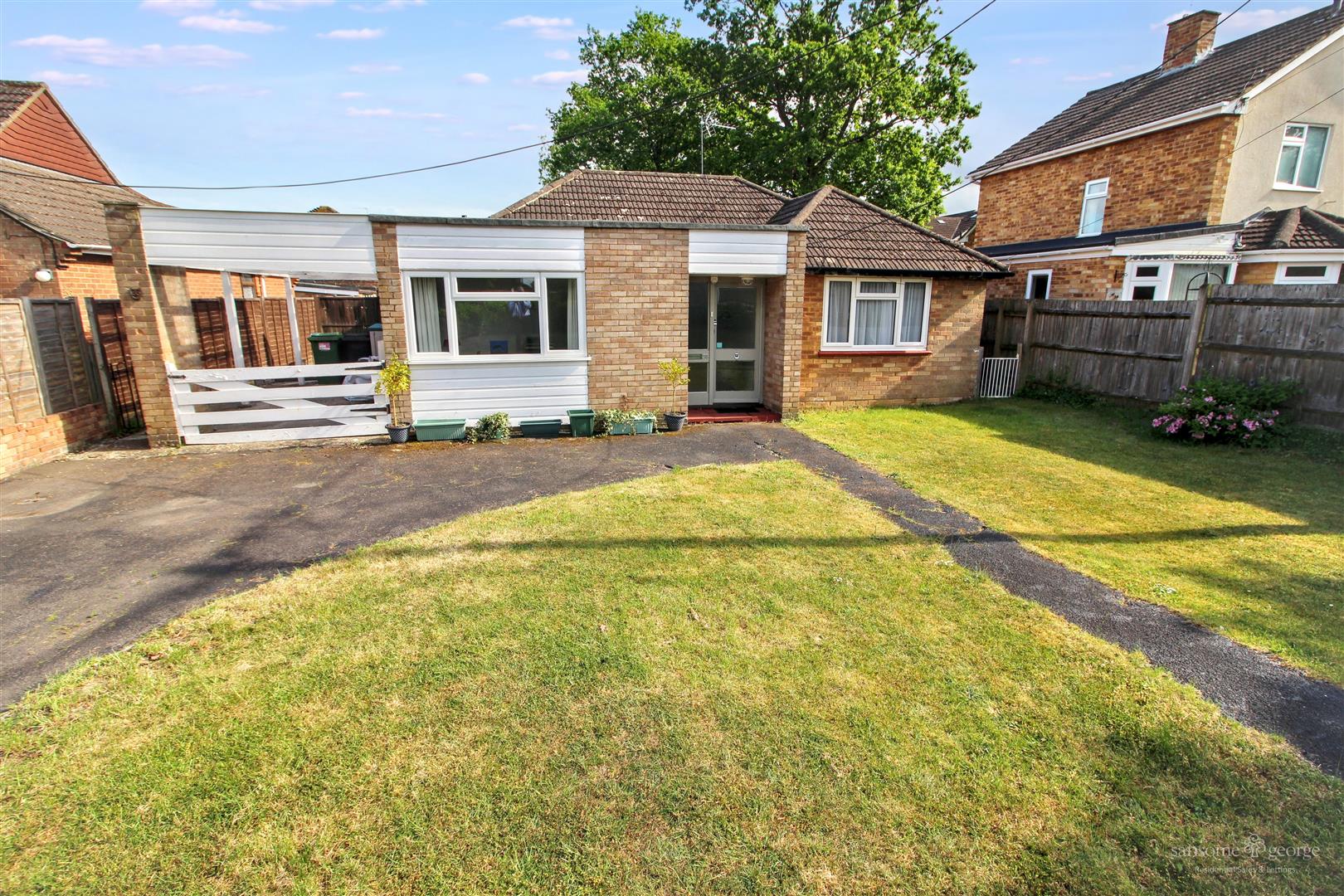 Clayhill Road, Burghfield Common, Reading